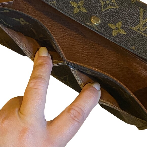 Louis Vuitton Authentic Sarah LV Monogram Long Wallet - Picture 15 of 16